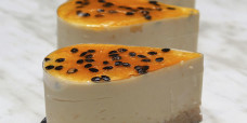 desserts-passion-fruit-cheesecake-individual-gusto-bakery (8)