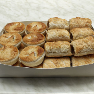 party-pack-party-sausage-rolls-party-pies-24-gusto-bakery