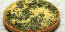 savoury-quiche-spinach-vegetarian-family-gusto-bakery