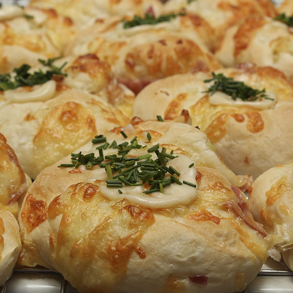 yeast-raised-m-rolls-mayo-ham-gusto-bakery (2)