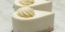 desserts-lemon-cheesecake-individual-gusto-bakery