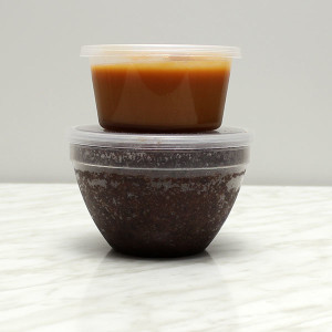 desserts-sticky-date-pudding-caramel-sauce-gusto-bakery