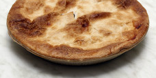 savoury-family-pie-beef-meat-gusto-bakery (1)