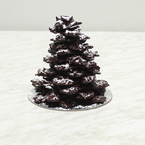 seasonal-christmas-chocolate-roast-almond-tree-gusto-bakery