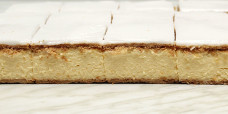 slices-vanilla-slice-gusto-bakery (3)